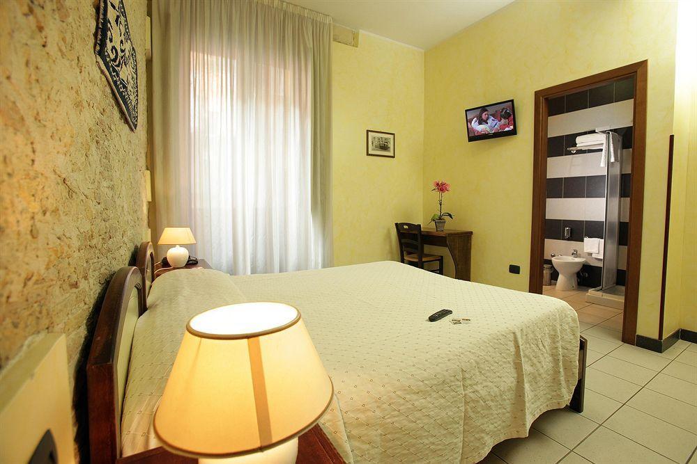 Arcobaleno Rooms Cagliari Eksteriør bilde